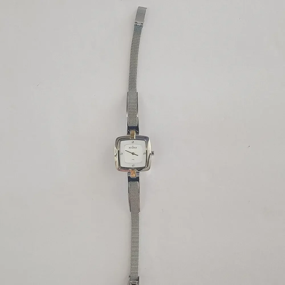 Skagen Womens Watch 454SGSC White Dial Silver Case Silver Mesh Bracelet